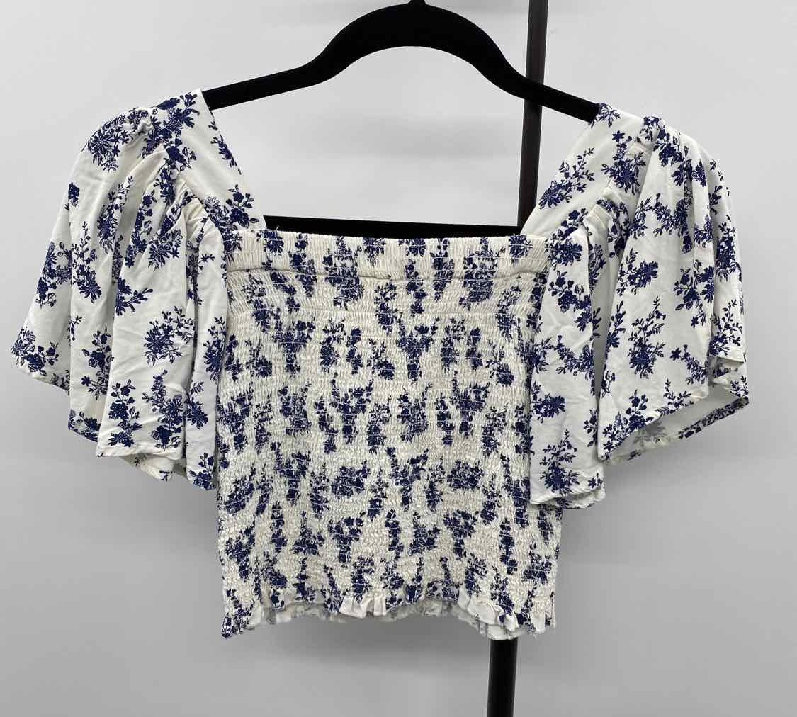 Japna Women's Size S Navy Floral Short Sleeve Shirt