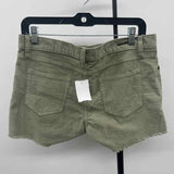 Carve Design Women's Size 6 Green Corduroy Shorts