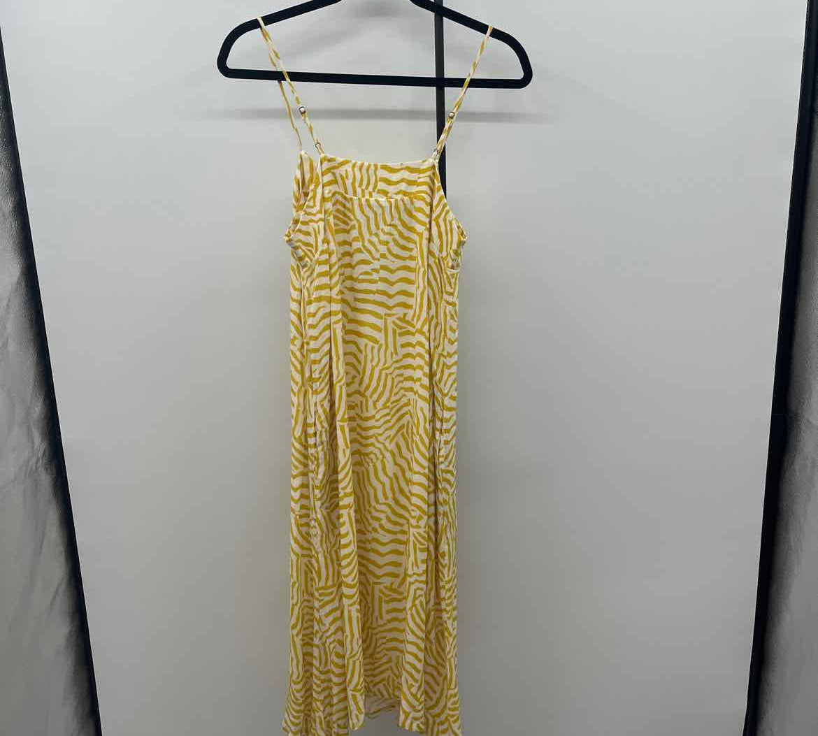 Knot Sisters Women's Size 10 Yellow Abstract Dress