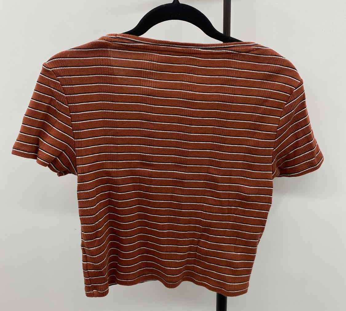 American Eagle Junior's Size L Rust Stripe Short Sleeve Shirt