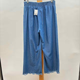 Umgee Women's Size 10 Blue Solid Capris
