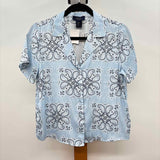 Rachel Women's Size XS Blue scroll Short Sleeve Shirt