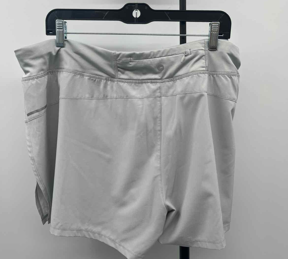 Avia Women's Size 22 Gray Solid Shorts