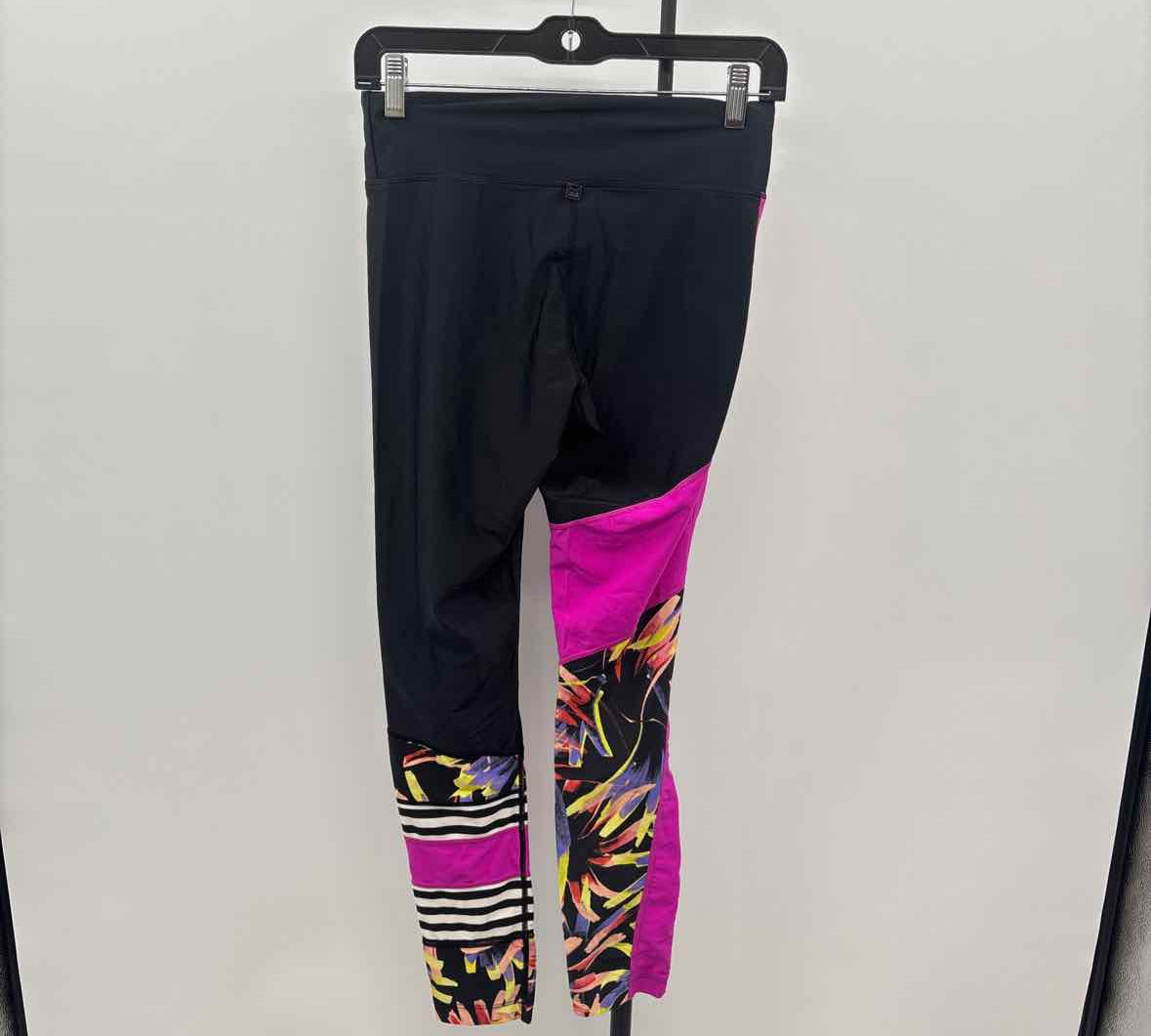 Lole Women's Size 6 Black Floral Pants