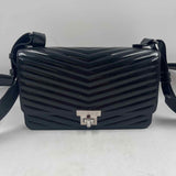 Petite Jolie Women's Black ribbed Purse