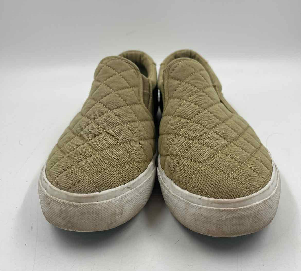 Blowfish Women's Shoe Size 8 Olive Solid Casual Shoes