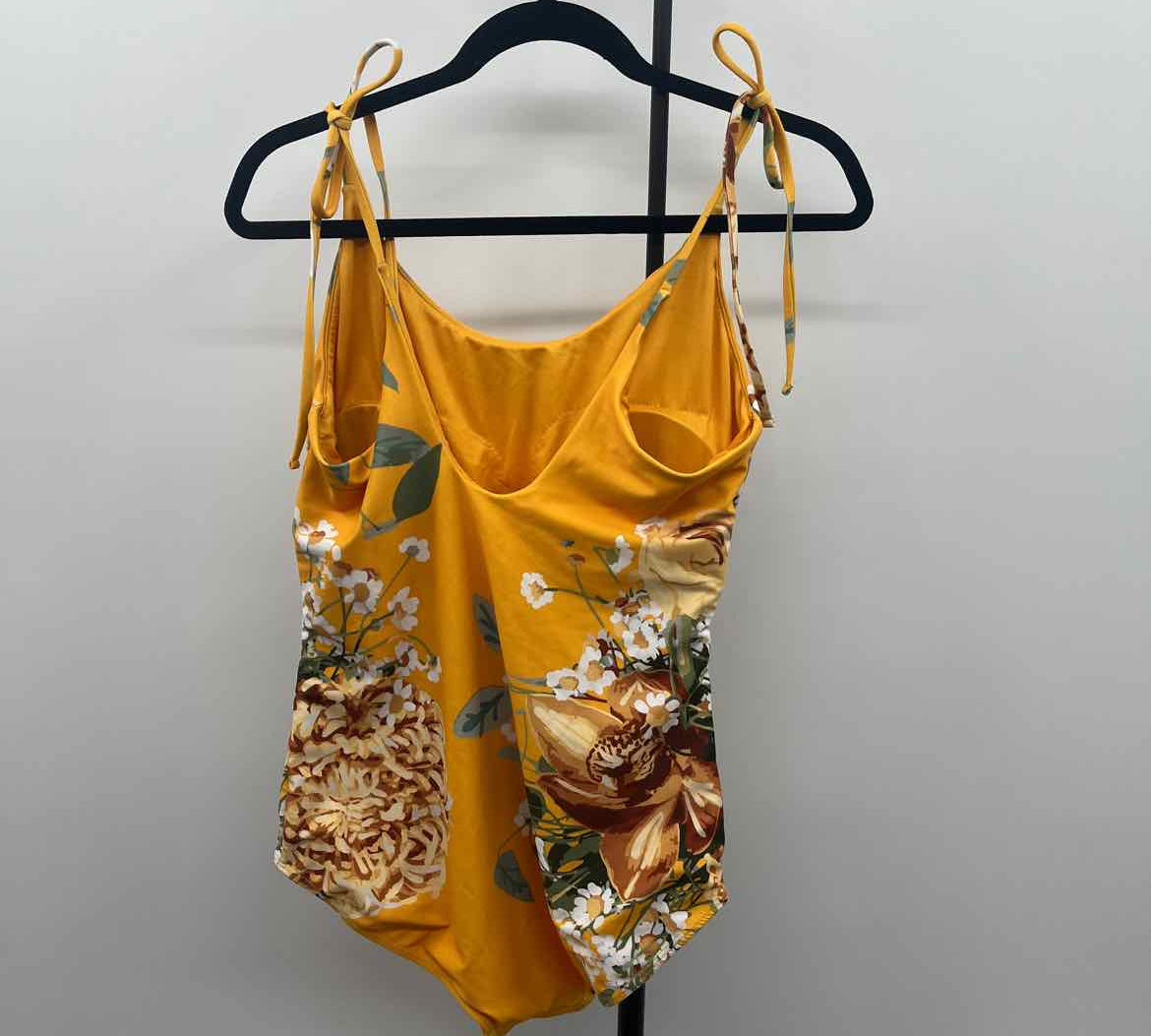 Albion Women's Size L Yellow Floral Swimsuit - 1 Piece
