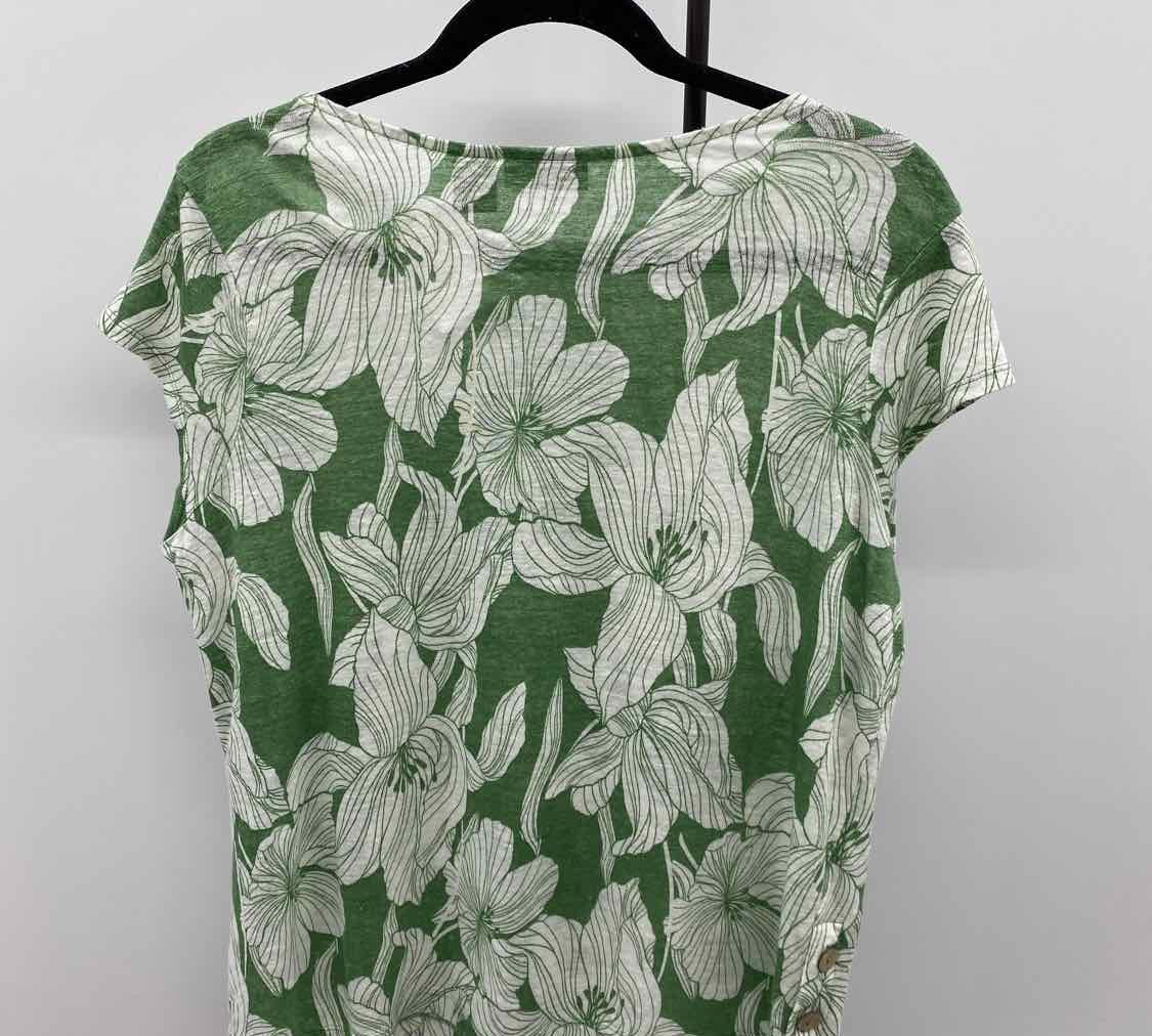 Tahari Women's Size L Green Floral Short Sleeve Shirt