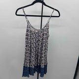 Hem & Thread Women's Size L Blue Floral Tank