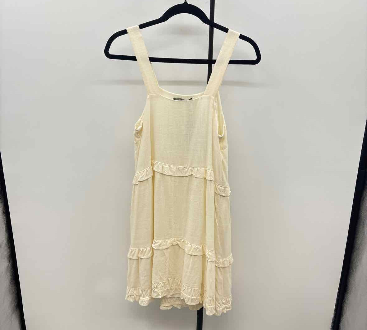 Black Tape Women's Size 6 Ivory Textured Dress