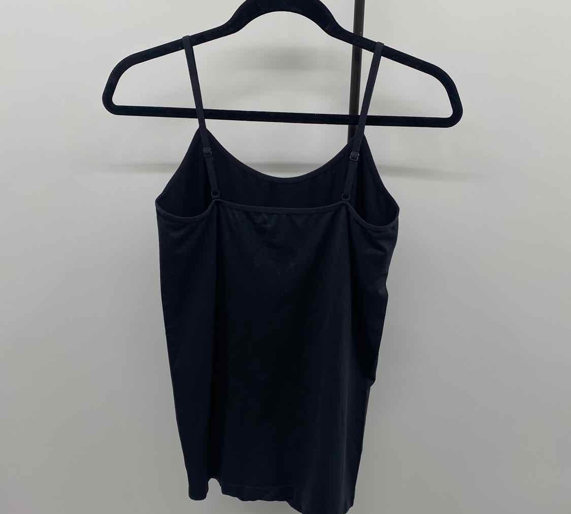 MOPAS Women's Size L Black Solid Tank
