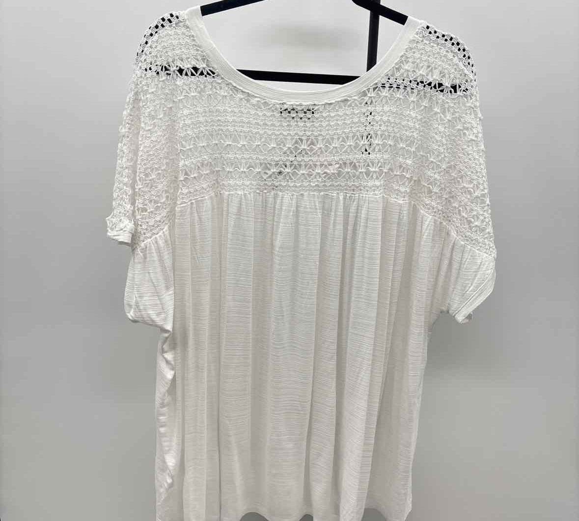 Lane Bryant Women's Size 4X White Textured Short Sleeve Shirt