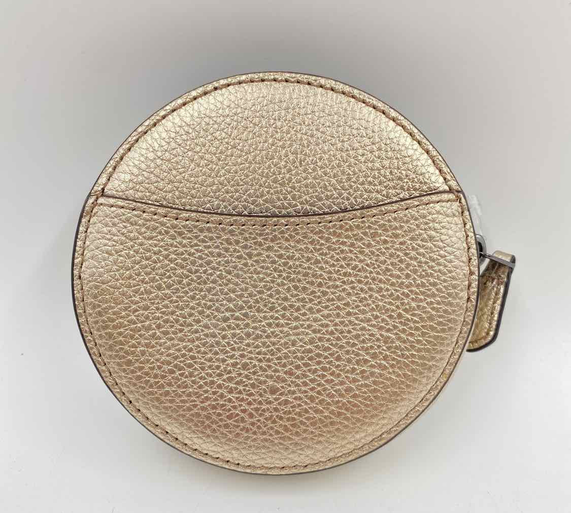 Coach Women's Gold Luxe pebbled Wallet