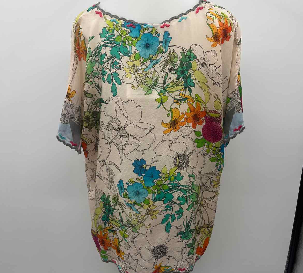 Johnny Was Women's Size M Cream Floral Short Sleeve Shirt