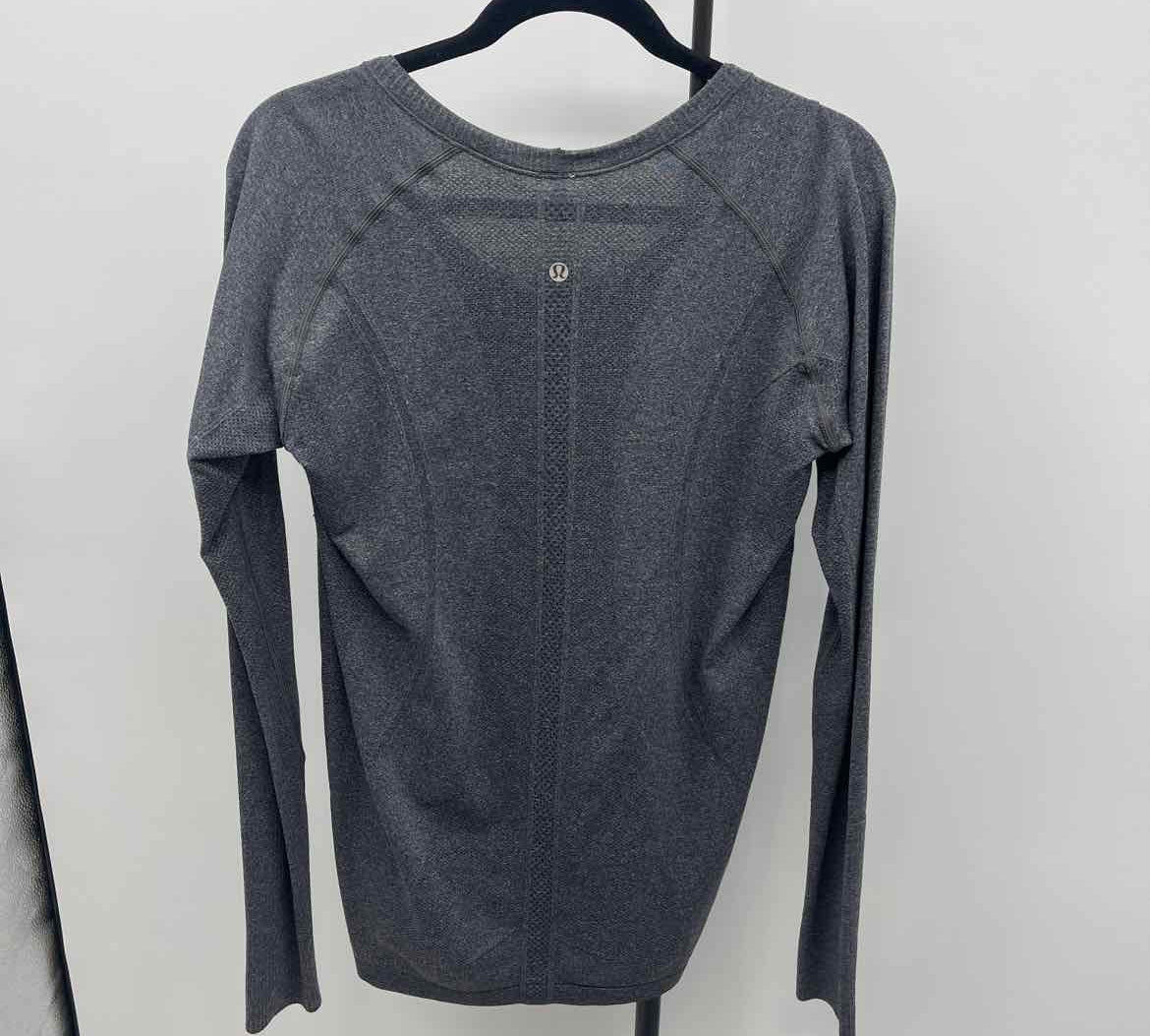Lululemon Junior's Size M Charcoal Heathered Long Sleeve Shirt