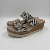 Bzees Women's Shoe Size 6.5 Black lines Sandals