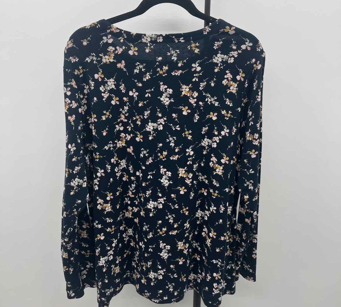 JJill Women's Size XL Navy Floral Long Sleeve Shirt
