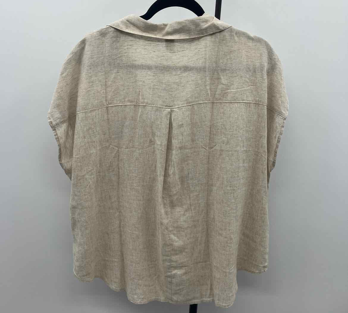 Old Navy Women's Size XL Beige Textured Short Sleeve Shirt