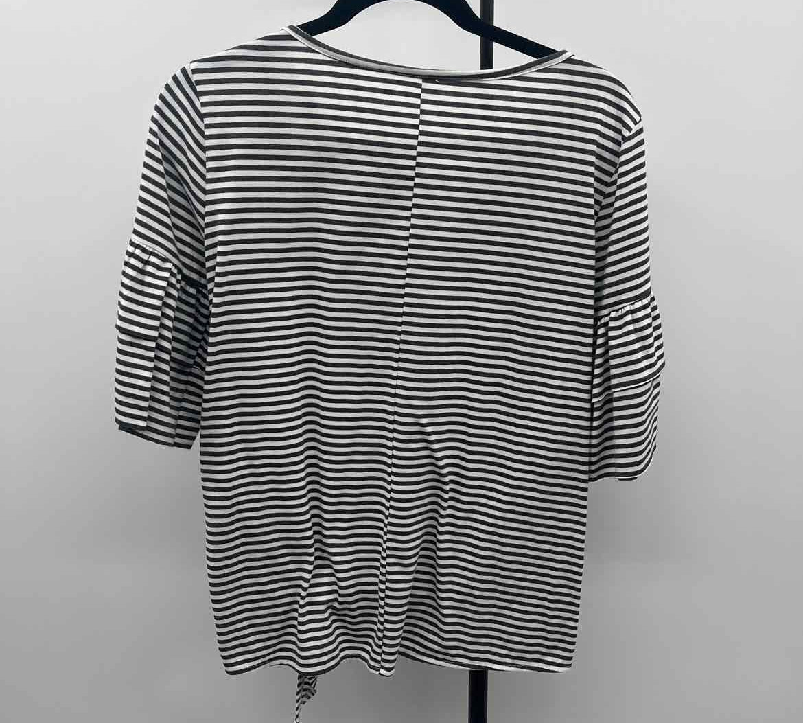 Tickled Teal Women's Size S Charcoal Stripe Short Sleeve Shirt