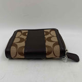 Coach Women's Tan Luxe Signature Wallet