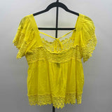 Grace & Karma Women's Size L Yellow Lace Short Sleeve Shirt
