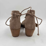 Lucky Brand Women's Shoe Size 9.5 Taupe cutouts Sandals