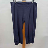 Neon Buddha Women's Size 14 Navy Solid Capris
