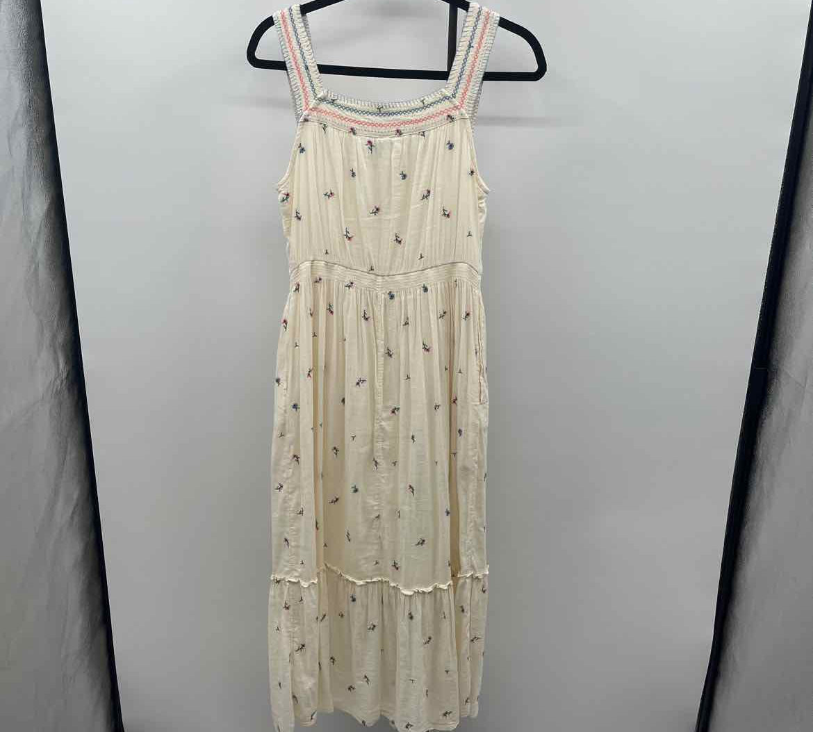 Old Navy Junior's Size 6 Ivory Floral Dress