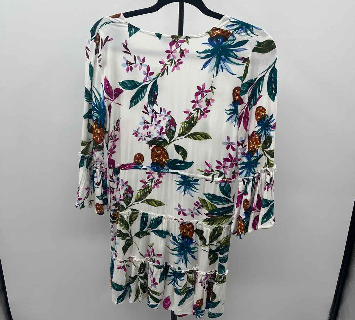 Blue Island Women's Size XS White Floral Dress