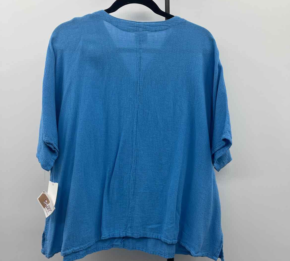 Oh My Gauze Women's Size One Size Blue Textured Short Sleeve Shirt