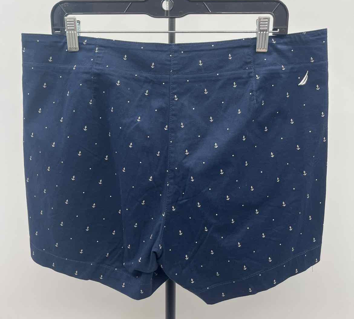 Nautica Women's Size 12 Navy Anchor Shorts