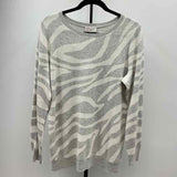 Belle by Kim Gravel Women's Size M Gray Abstract Sweater
