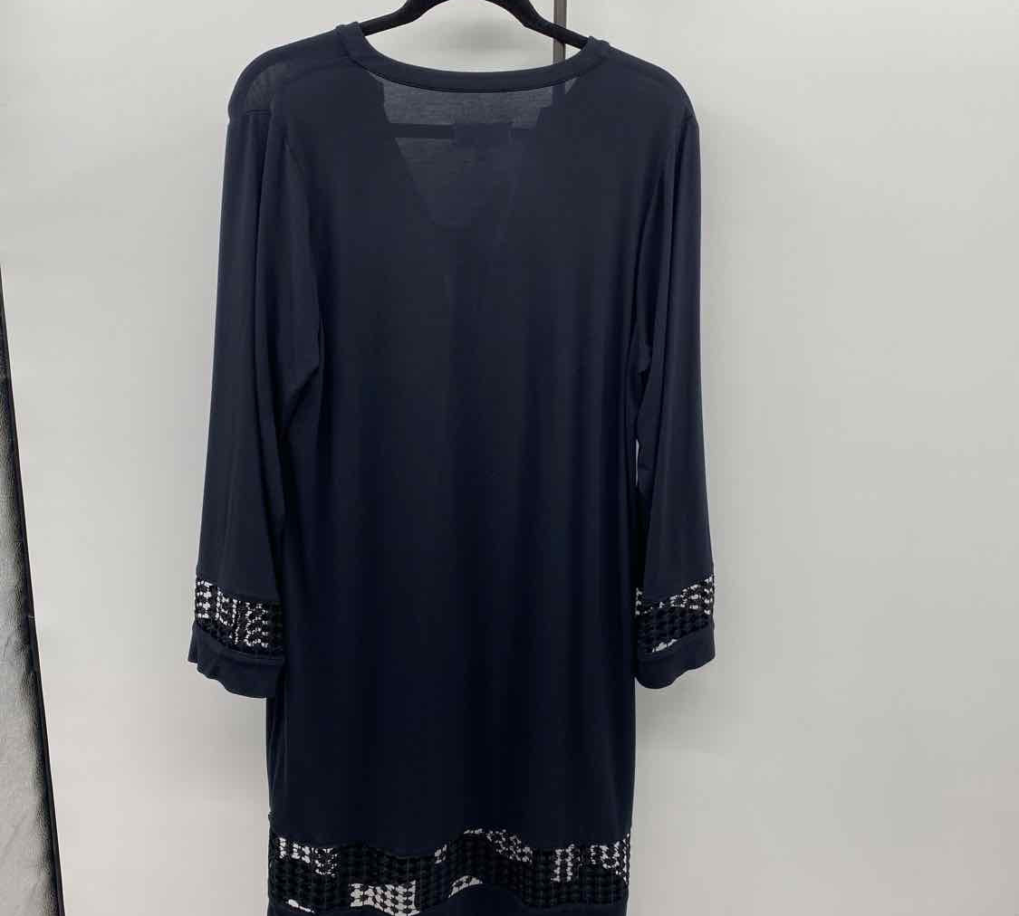 Susan Graver Women's Size M Black Textured Coverup