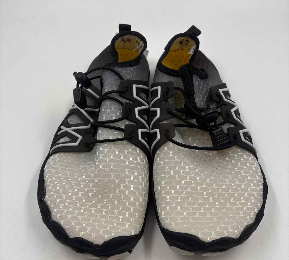 Unbranded Women's Shoe Size 8 White Textured Casual Shoes