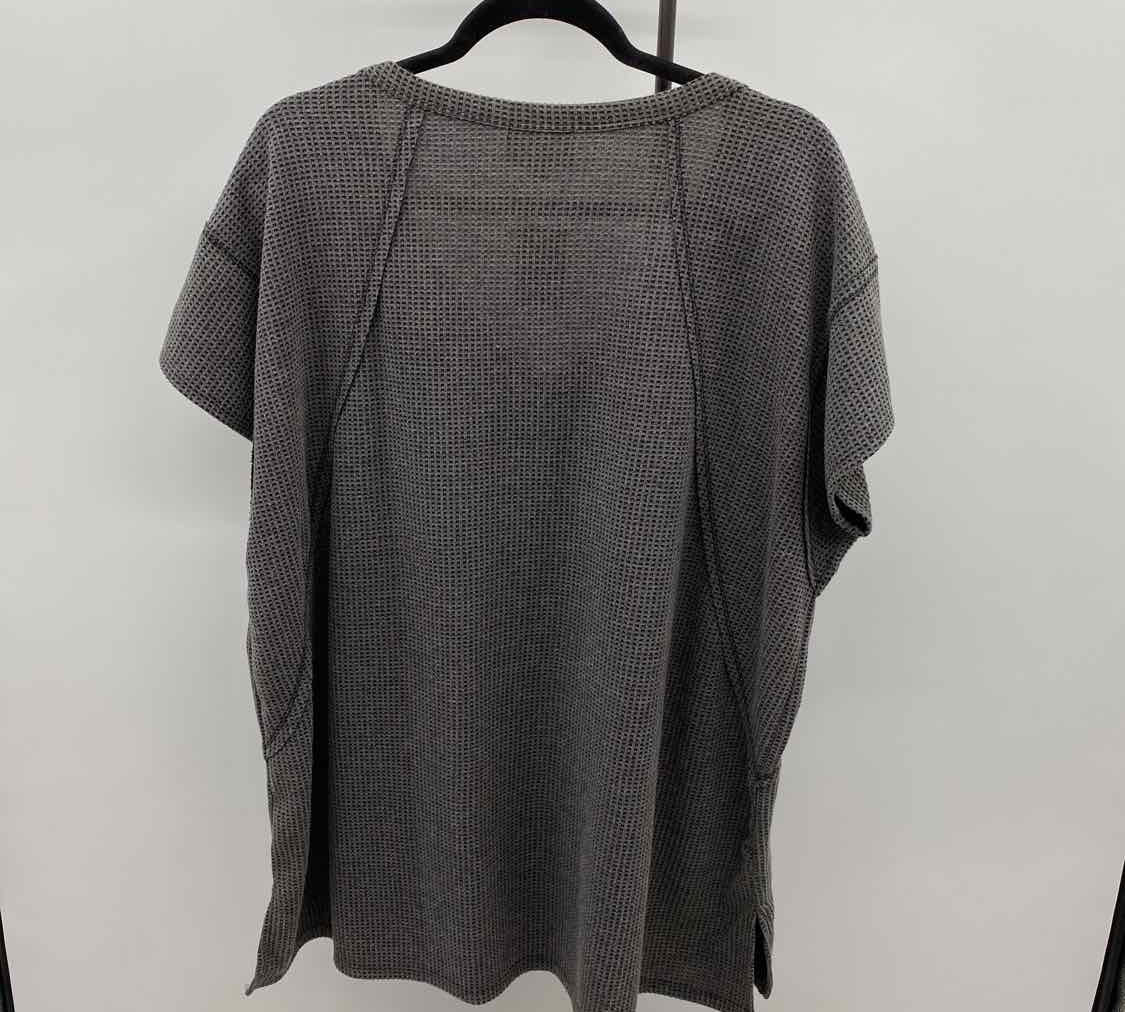 Andree Women's Size 2X Charcoal Grid Short Sleeve Shirt