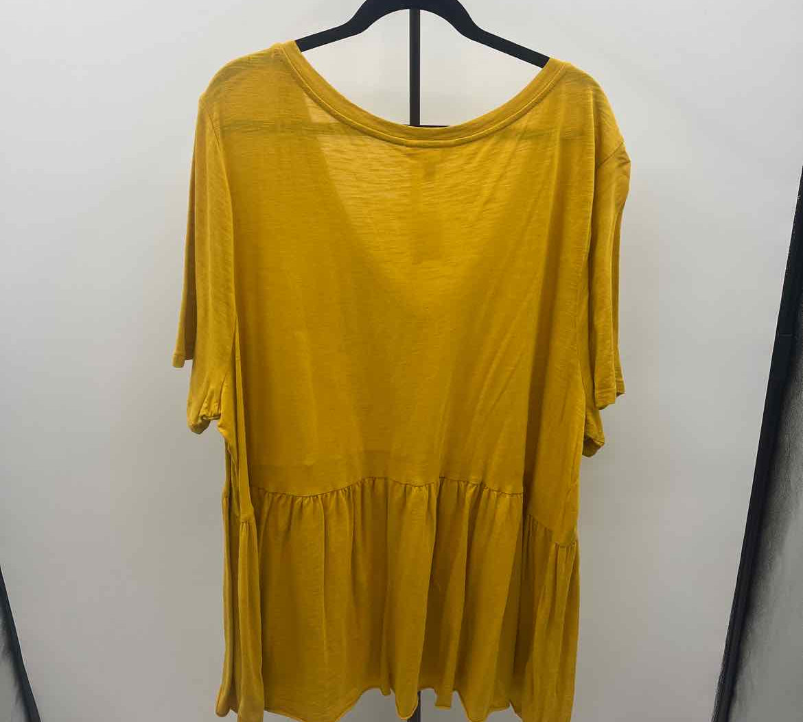 terra & sky Women's Size 4X Mustard Yellow Solid Short Sleeve Shirt
