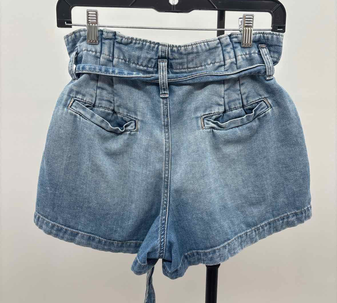American Eagle Junior's Size 6 Blue Solid Shorts