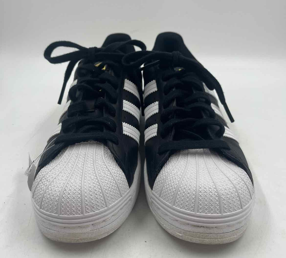 Adidas Junior's Shoe Size 8 Black Solid Sneakers