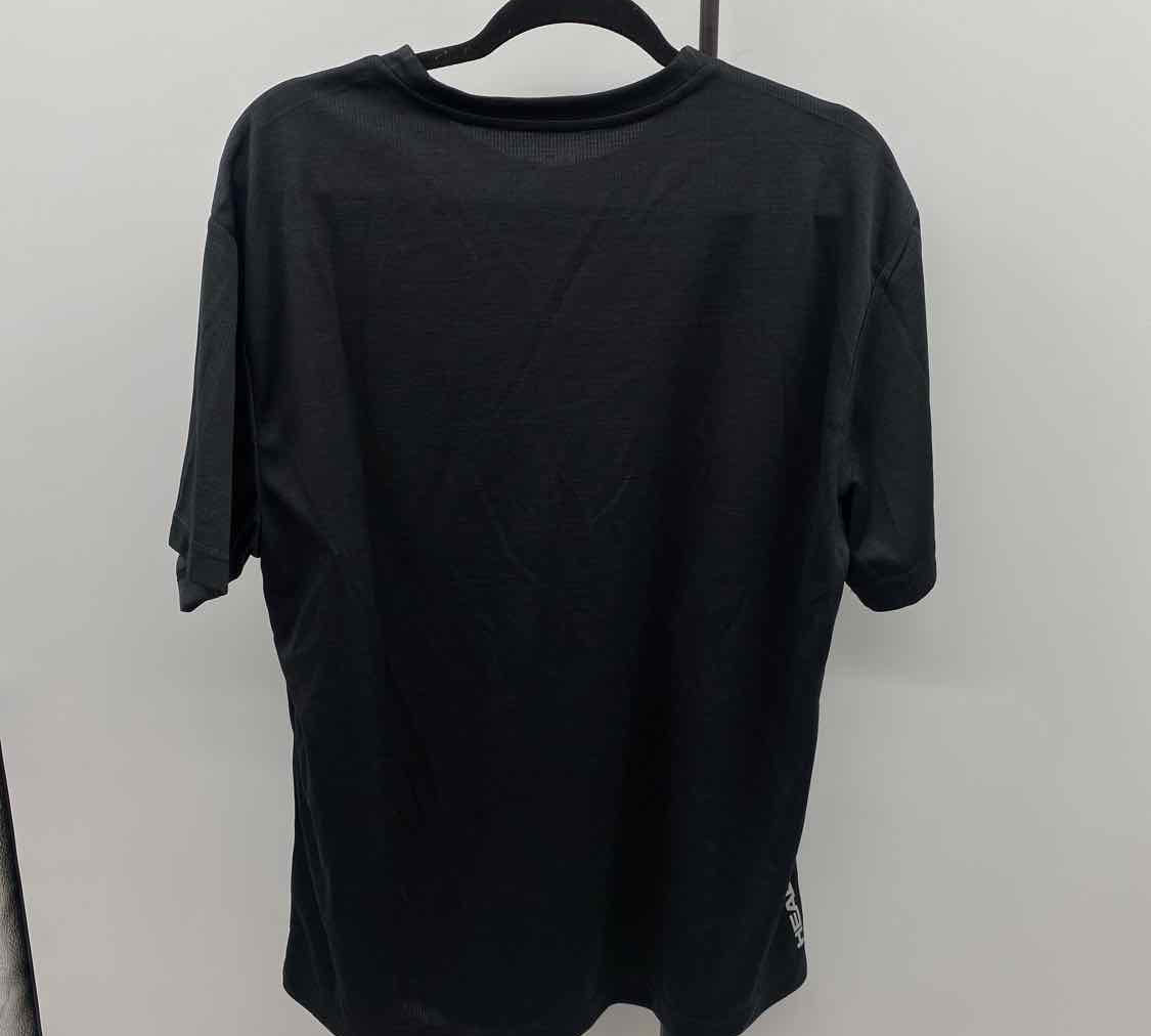 Head Men's Size M Black Solid Short Sleeve Shirt