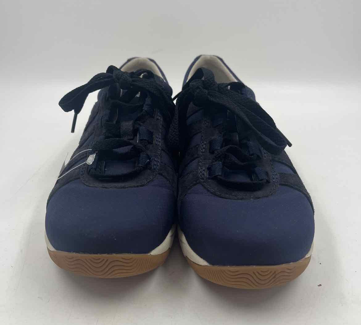 Dansko Women's Shoe Size 8 Navy Solid Sneakers
