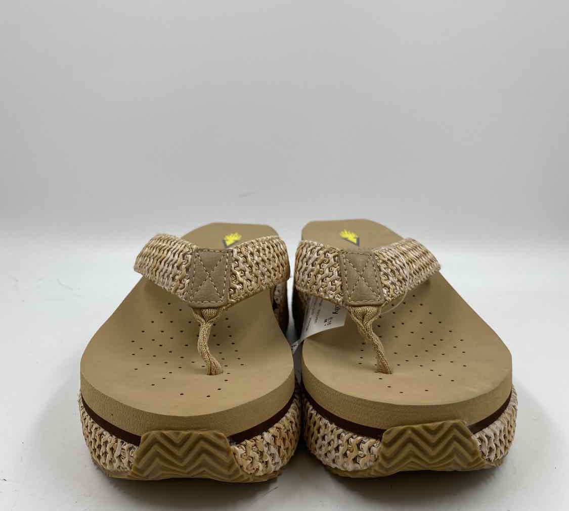 Volatile Women's Shoe Size 7 Beige Woven Sandals