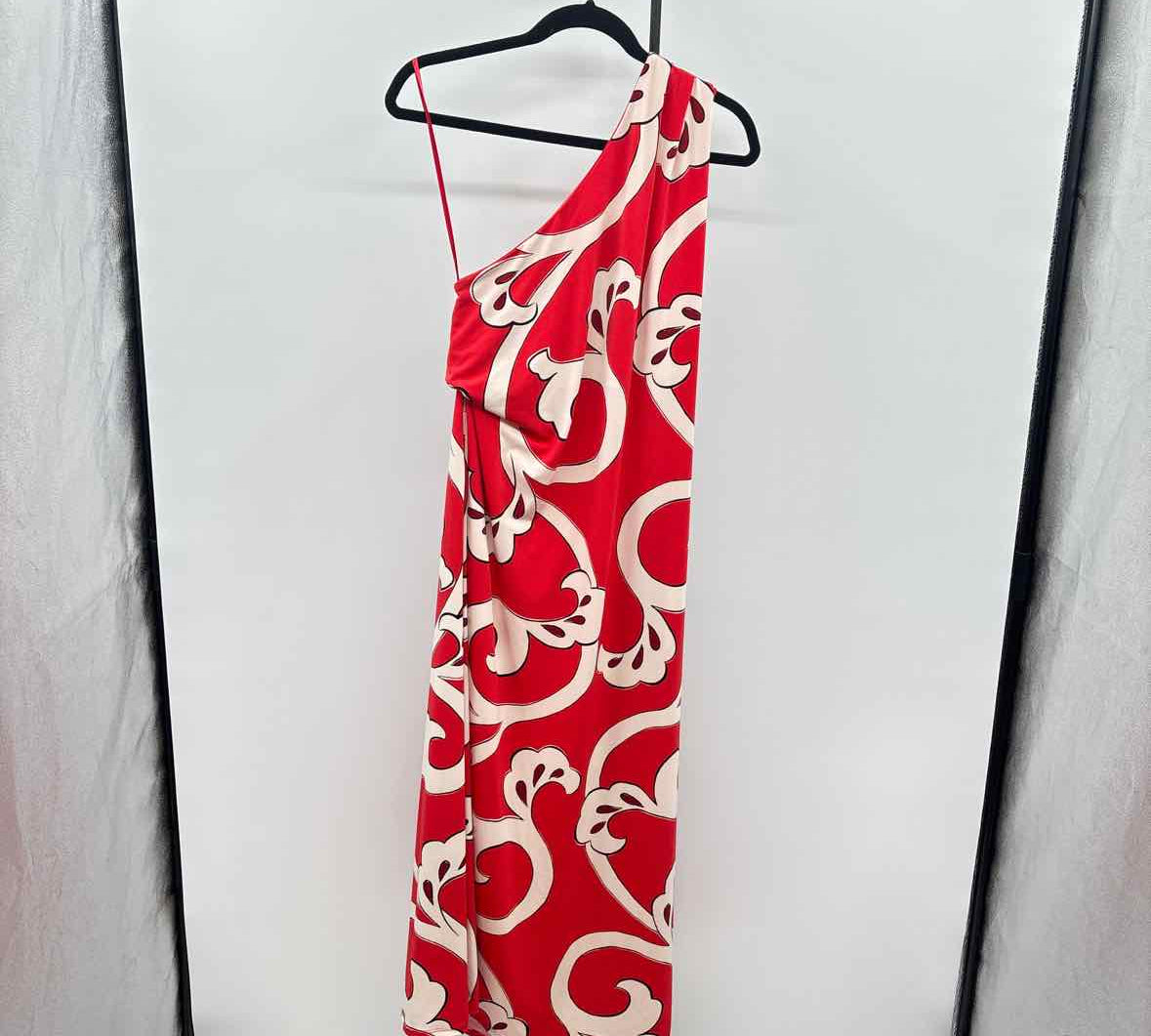 Chico's Women's Size 8 Red scroll Dress