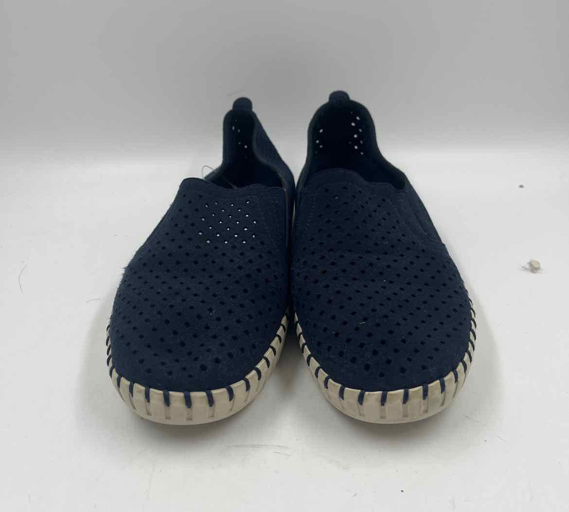Skechers Women's Shoe Size 9.5 Navy cutouts Casual Shoes