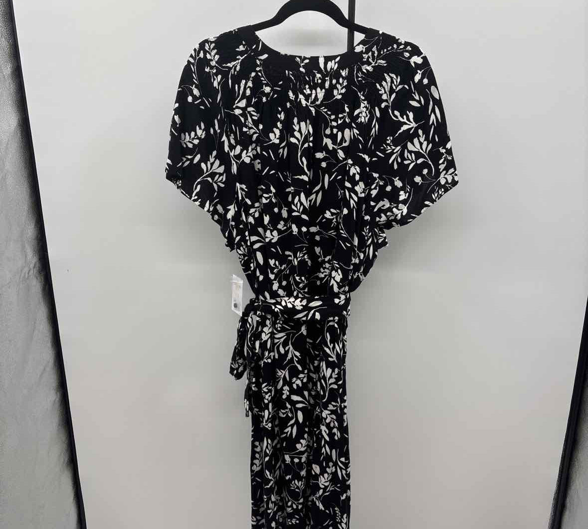 Croft & Barrow Women's Size 2X Black Floral Dress