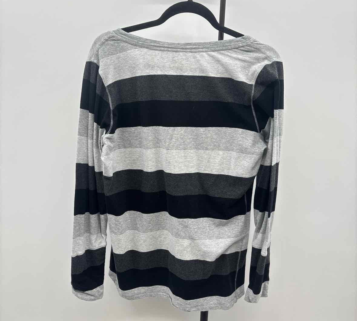 Calvin Klein Women's Size 1X Gray Stripe Long Sleeve Shirt
