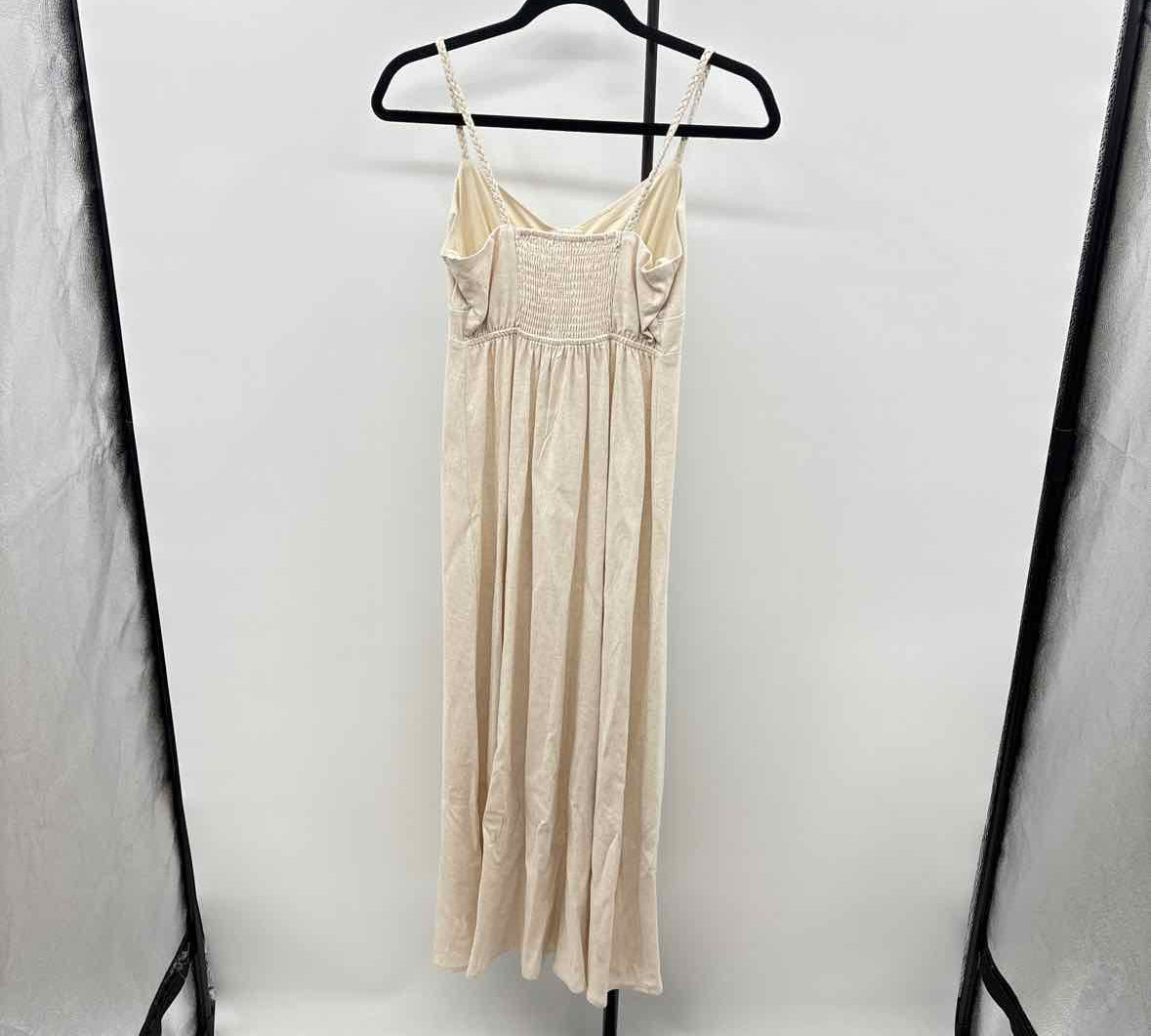 Monteau Women's Size 2 Beige Textured Dress