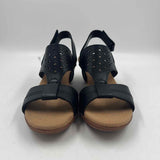 Clarks Women's Shoe Size 6.5 Black Textured Sandals