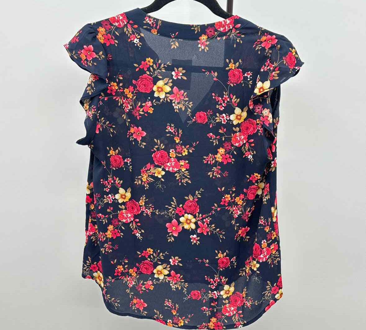 Sweet Rain Women's Size M Navy Floral Short Sleeve Shirt