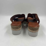 Bertuchi Women's Shoe Size 9 Caramel Solid Sandals