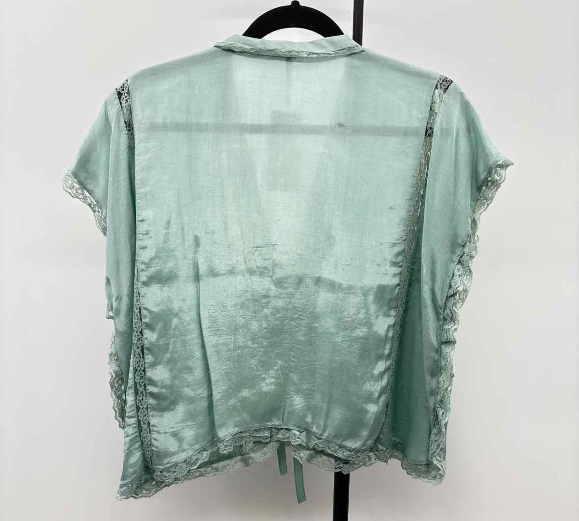 Free People Junior's Size S Green Lace Short Sleeve Shirt